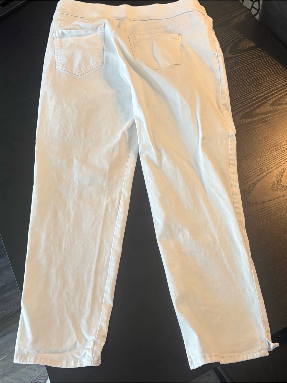 Gloria Vanderbilt White Straight-Leg Jeans with Patch Back Pockets